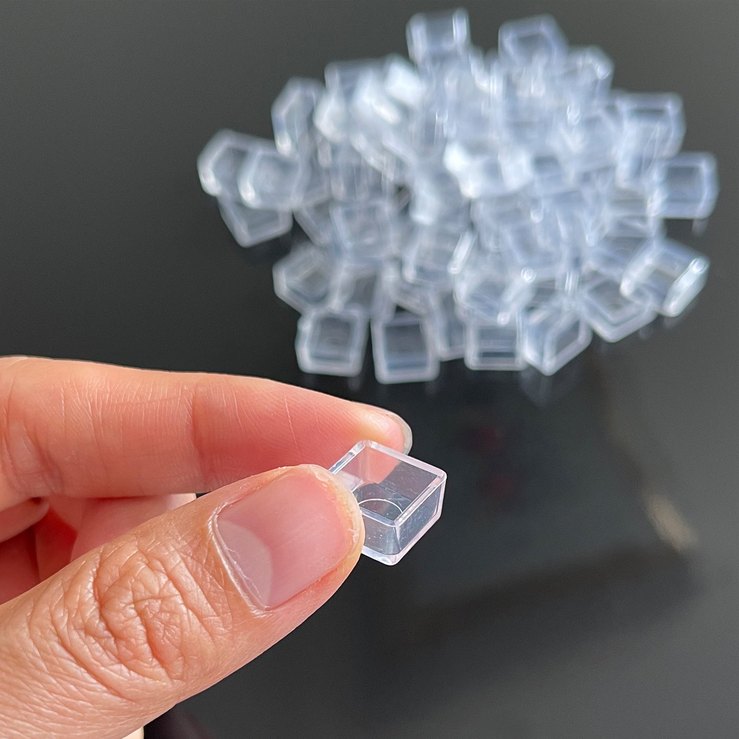 200pcs Square Watercolor Pans (0.5ml) – White & Clear Plastic Pans for DIY Paint Samples