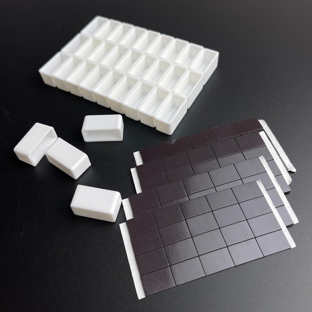1ml Slim Watercolor Pans – 200pcs White Narrow Plastic Pans for Filling Gaps in Palettes