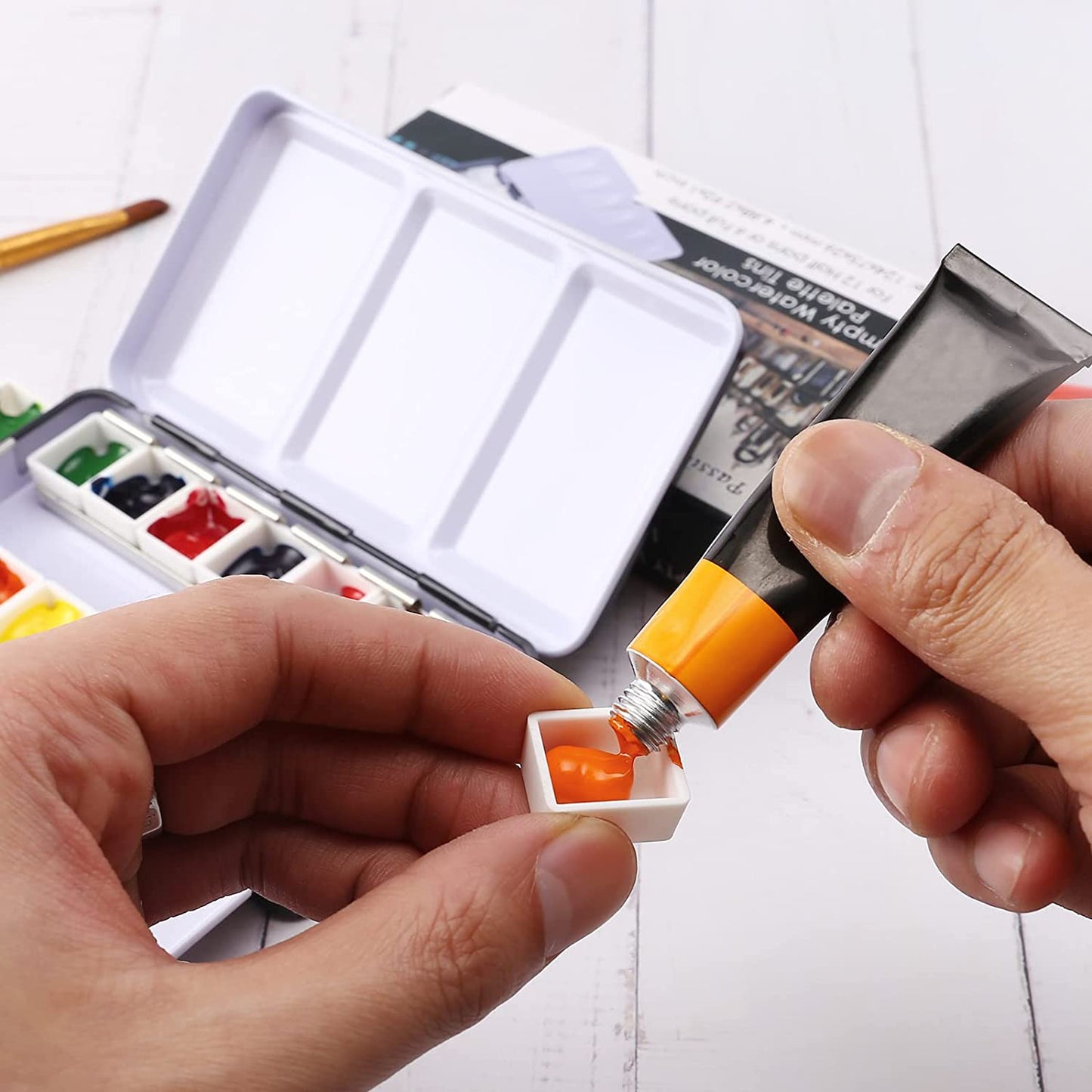 Small Watercolor Tray Palette with 14Pcs Half Pans - Empty Watercolor Palette