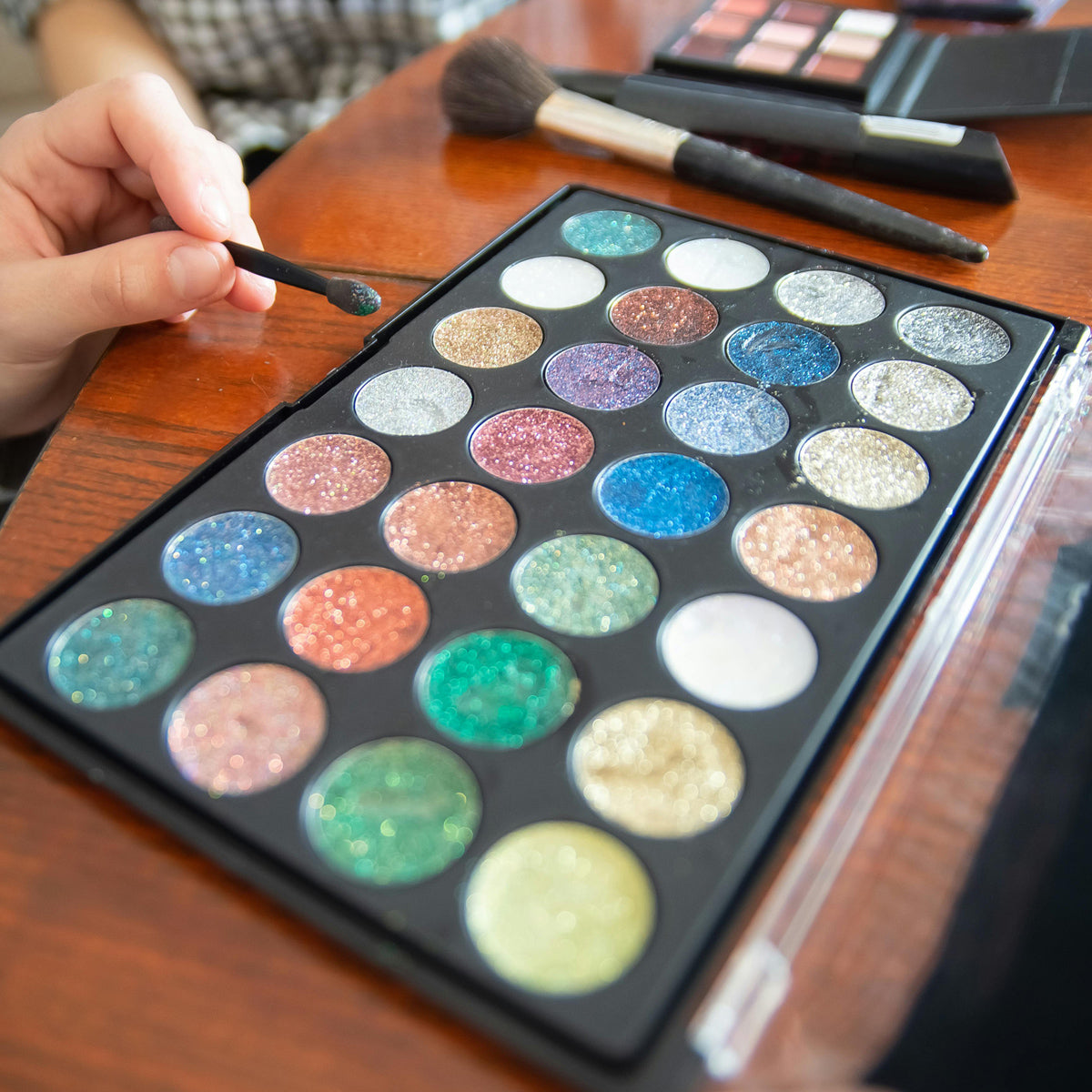 26.5MM Round 1000Pcs, Empty Round Metal Tin Palette Pans, Empty Eyeshadow Pans for Small Travel Palettes, Makeup Palette Pans