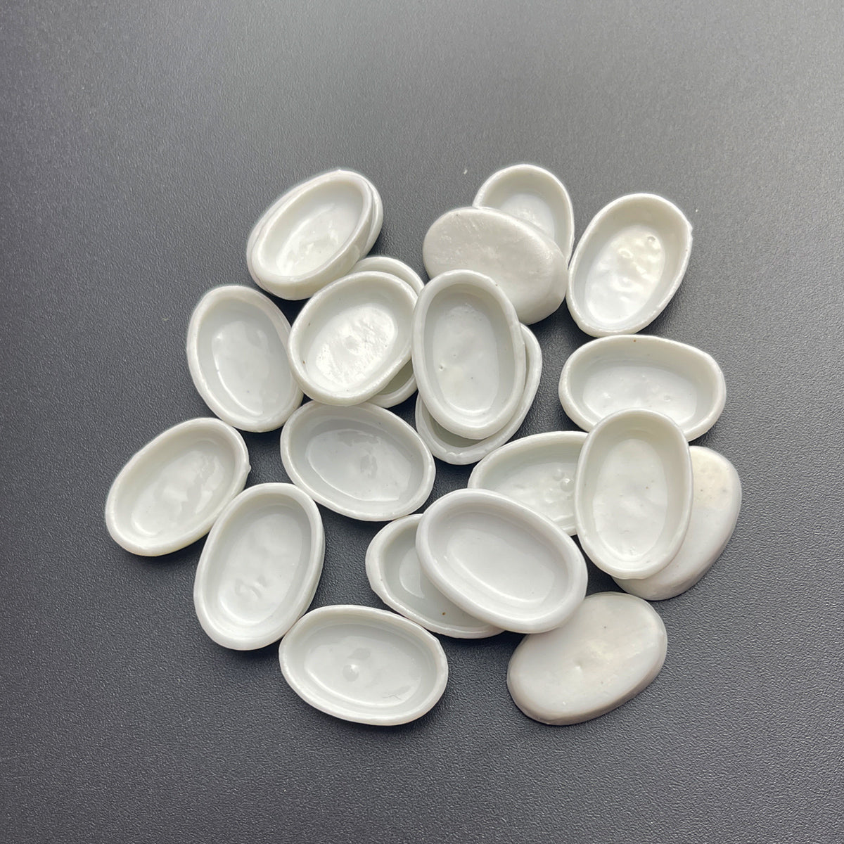 0.6ML 100Pcs, Ceramic Mini Watercolor Pans, Small Ceramic Tray Palette for Watercolor Gouache Acrylic Oil Painting