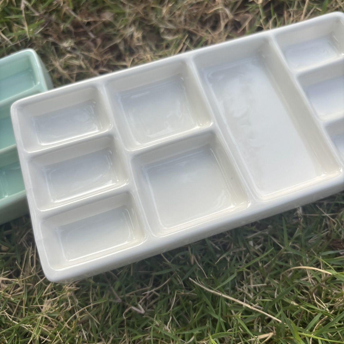 FCLUB Ceramic 9-Well Paint Palette Set – 6-4/5 × 3-1/3 Inch White Tray for Watercolor, Gouache, Acrylic, Oil & Crafts