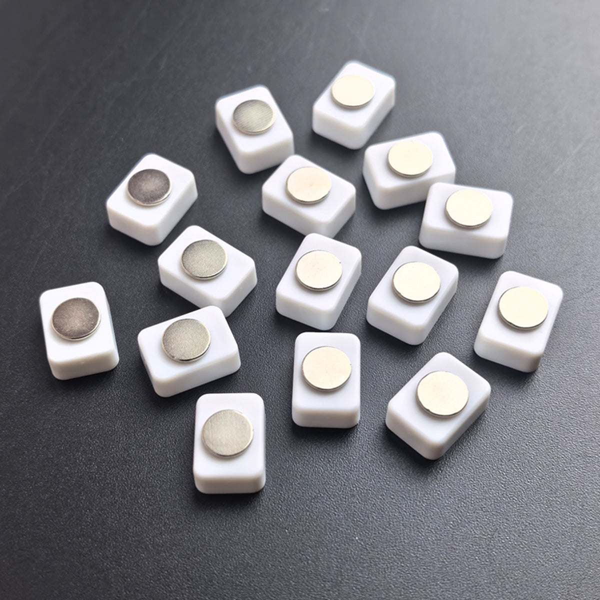 Rectangular Magnetic Mini Watercolor Pans – 0.5ml Plastic Paint Pans with Neodymium Magnet for Art Schools, Workshops & Retail Kits, 1000pcs Bulk Pack