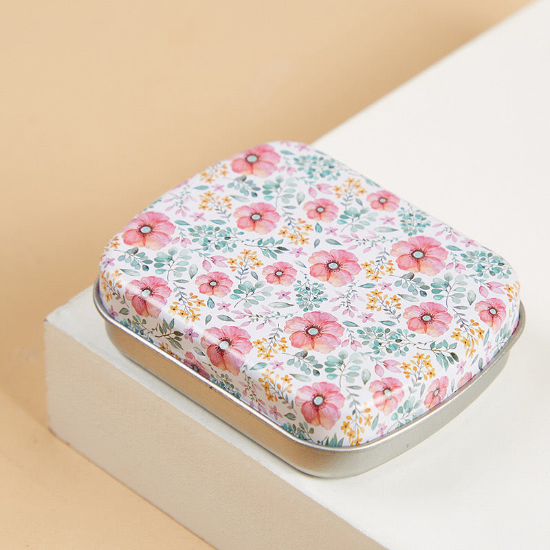 2.3 x 1.9 x 0.6 inches 50Pcs 100 Pcs Small Metal Tin Box Portable Small Container Storage Case With Solid Hinged Top for Drawing Pin Nail Art Bead Earring and Jewelry Craft Organizing