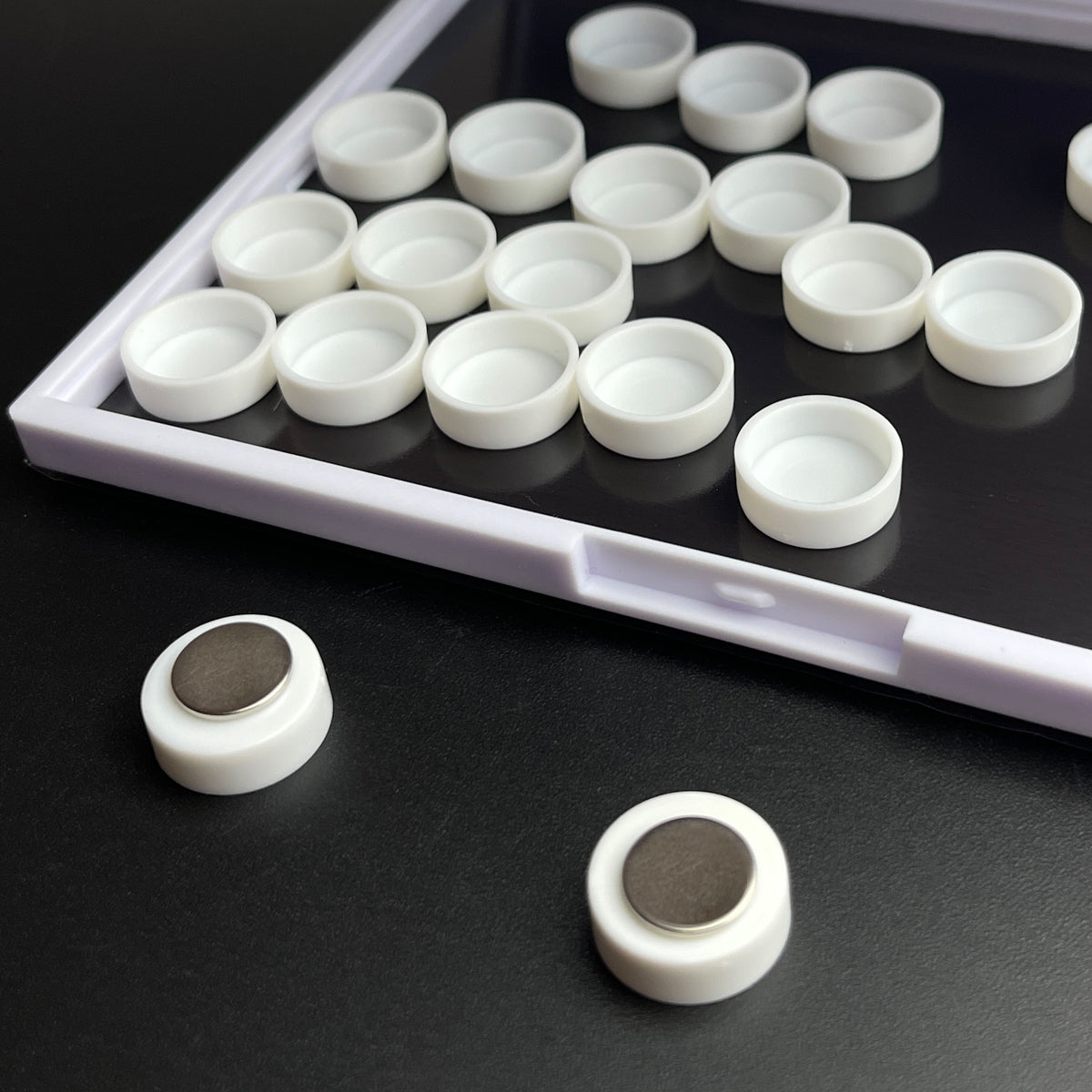 0.6ML 100Pcs, Watercolor Button Pans with Magnets, Small Magnets,Rare Earth Magnets, Empty Artist Paint Pan Kits for DIY Watercolor Oils or Acrylics Painting Travel Tin Case Palette Art Drawing