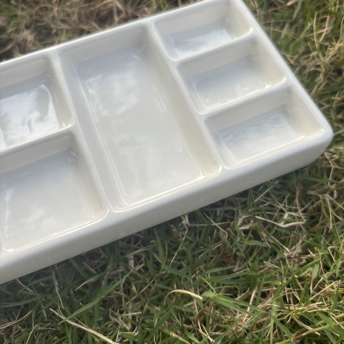 FCLUB Ceramic 9-Well Paint Palette Set – 6-4/5 × 3-1/3 Inch White Tray for Watercolor, Gouache, Acrylic, Oil & Crafts