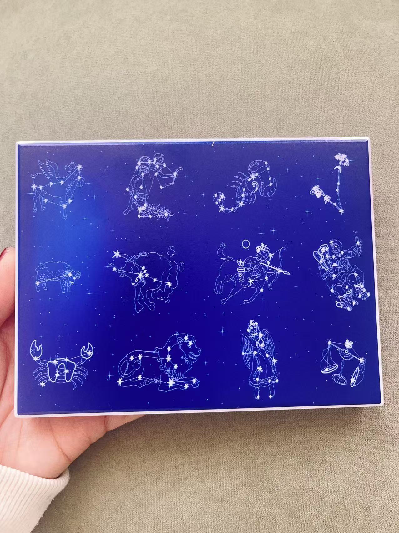 Small Empty Eyeshadow Palette, Magnetic Makeup Palette without Mirror, Refillable Eyeshadow Palette Empty Lipstick Pallet Empty Eyeshadow Pans for Eyeshadow Lipstick Blush Powder