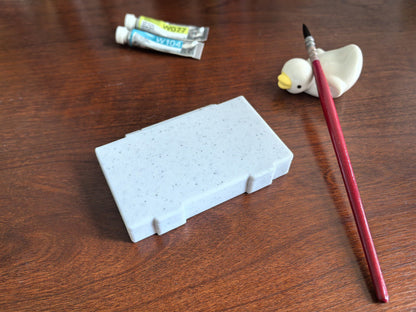 Kuretake Watercolor Pan Palette with Protective Lid
