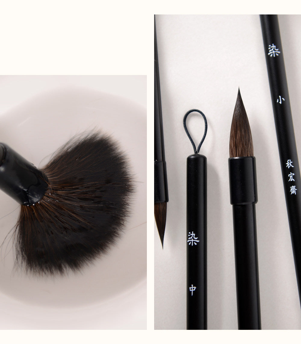 Watercolor brush with a comfortable non-slip handle for steady and controlled painting